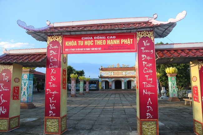 Five - day retreat “Learning as the Buddha‘s practice”