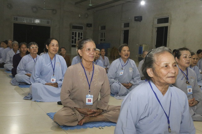 Five - day retreat “Learning as the Buddha‘s practice”