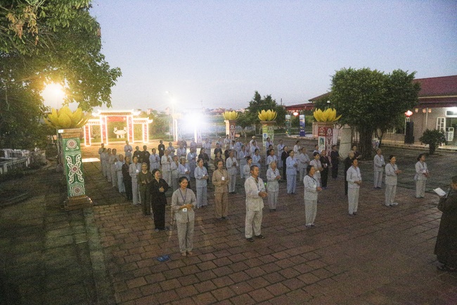 Five - day retreat “Learning as the Buddha‘s practice”