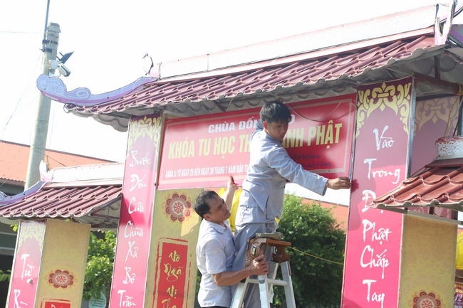 Five - day retreat “Learning as the Buddha‘s practice”