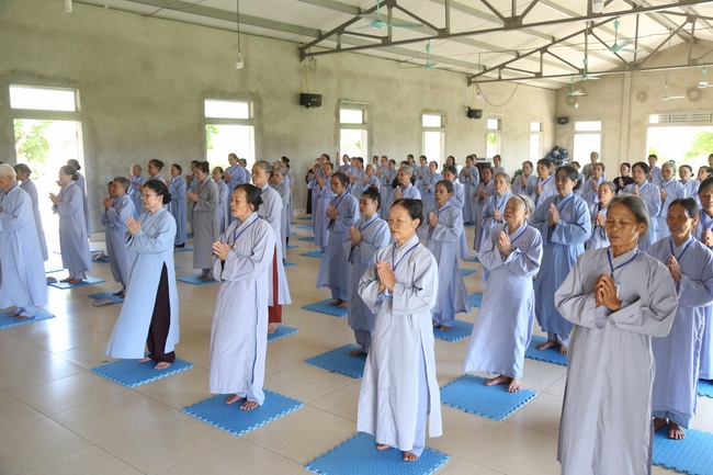 Five - day retreat “Learning as the Buddha‘s practice”