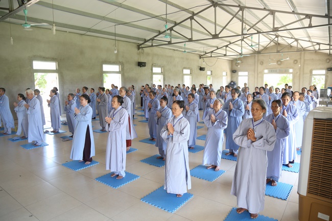 Five - day retreat “Learning as the Buddha‘s practice”