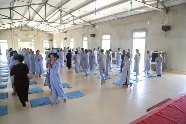 Five - day retreat “Learning as the Buddha‘s practice”