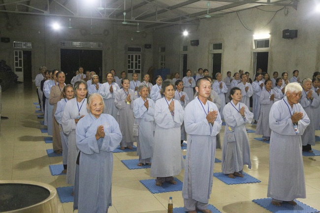 Five - day retreat “Learning as the Buddha‘s practice”