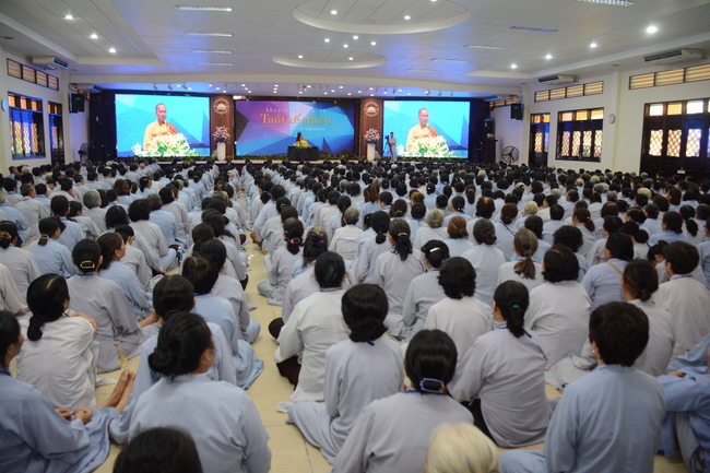 “The Sunset Period” – Dharm Talk in the 89th Seven-Day Retreat