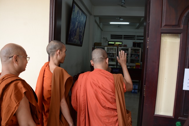 The 7th Tripitaka Dharma Master Sīlakkhandhābhivaṁsa visited Hoang Phap Temple