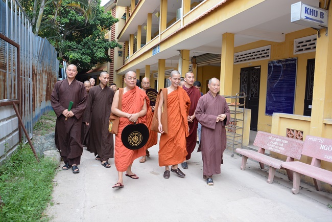 The 7th Tripitaka Dharma Master Sīlakkhandhābhivaṁsa visited Hoang Phap Temple