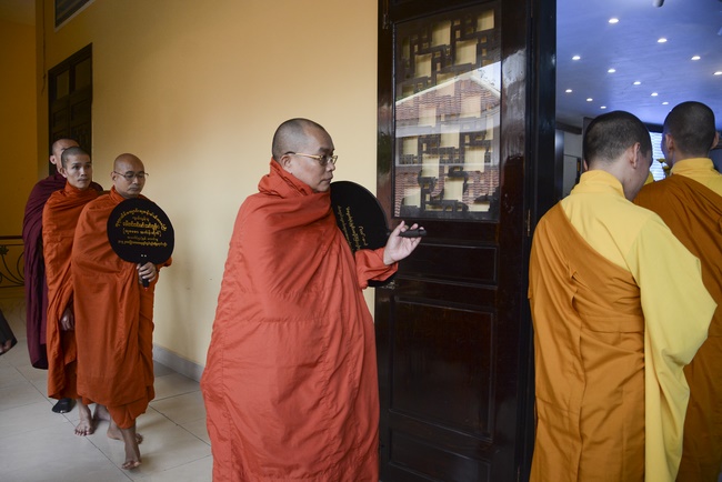 The 7th Tripitaka Dharma Master Sīlakkhandhābhivaṁsa visited Hoang Phap Temple