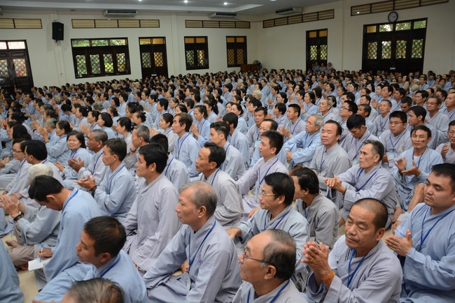 The 7th Tripitaka Dharma Master Sīlakkhandhābhivaṁsa visited Hoang Phap Temple