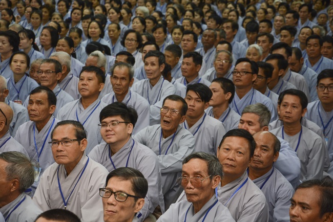 The 7th Tripitaka Dharma Master Sīlakkhandhābhivaṁsa visited Hoang Phap Temple