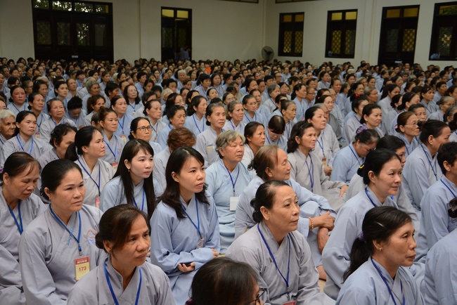 The 7th Tripitaka Dharma Master Sīlakkhandhābhivaṁsa visited Hoang Phap Temple
