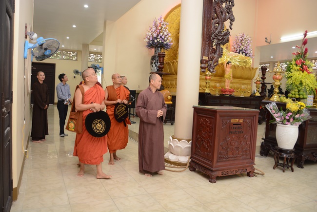 The 7th Tripitaka Dharma Master Sīlakkhandhābhivaṁsa visited Hoang Phap Temple