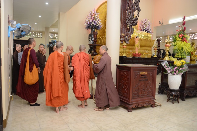 The 7th Tripitaka Dharma Master Sīlakkhandhābhivaṁsa visited Hoang Phap Temple