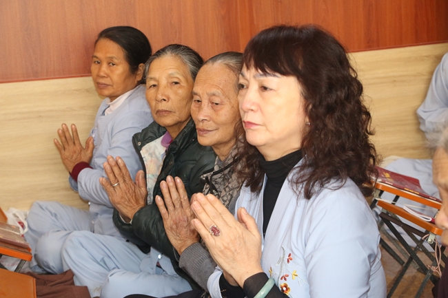 Quảng Ninh: Chùa Tiêu Dao hướng dẫn oai nghi của người Phật tử
