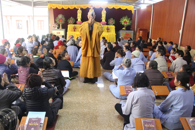 Quảng Ninh: Chùa Tiêu Dao hướng dẫn oai nghi của người Phật tử