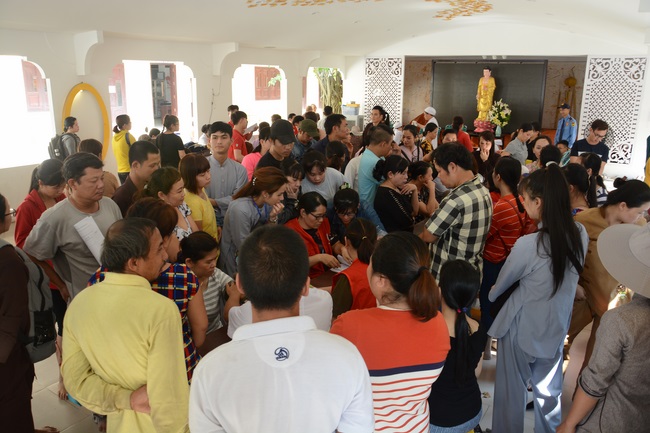 Hiến máu nhân đạo