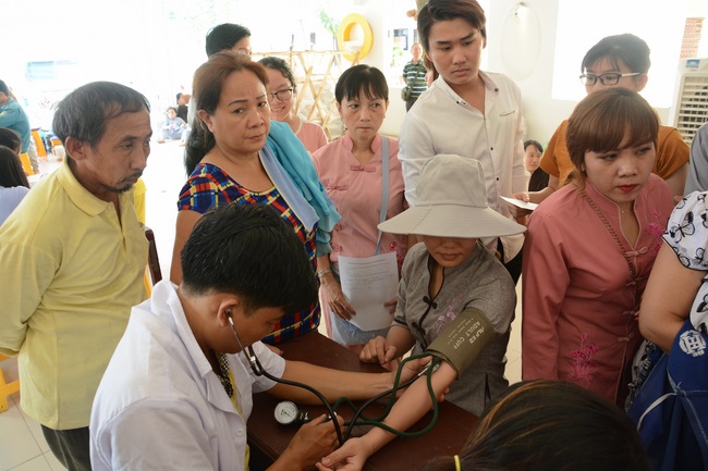 Hiến máu nhân đạo