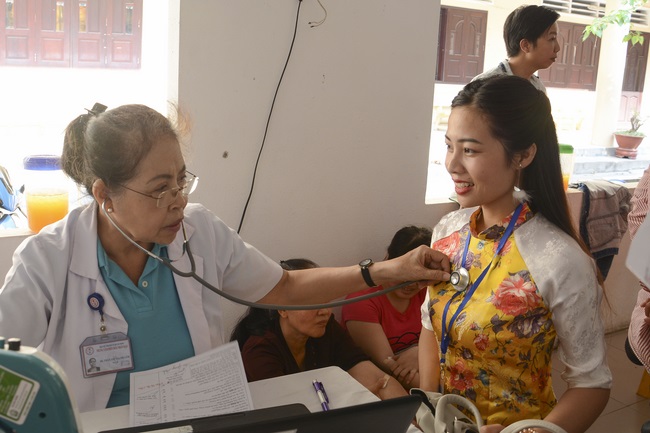 Hiến máu nhân đạo