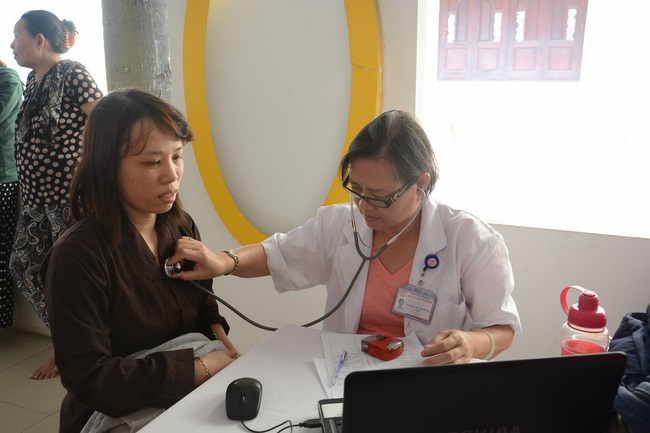 Hiến máu nhân đạo