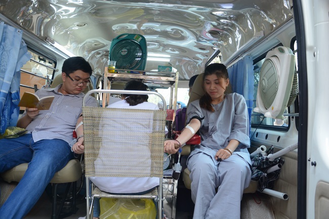 Hiến máu nhân đạo