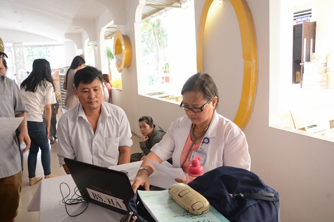 Hiến máu nhân đạo