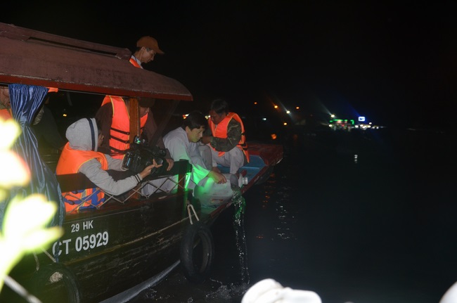 Dự lễ lạc thành chánh điện và trao học bổng tại chùa Phước Long