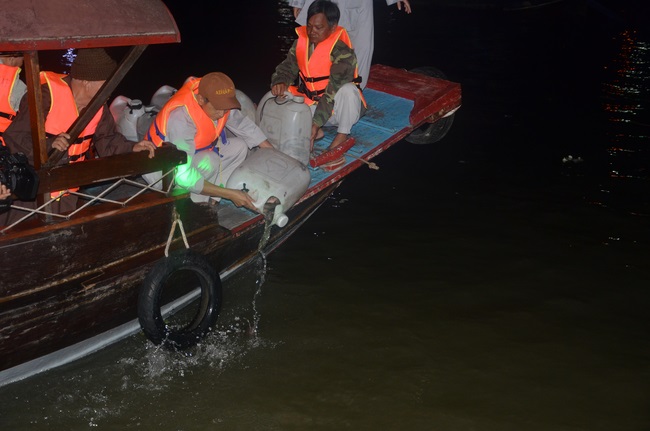 Dự lễ lạc thành chánh điện và trao học bổng tại chùa Phước Long