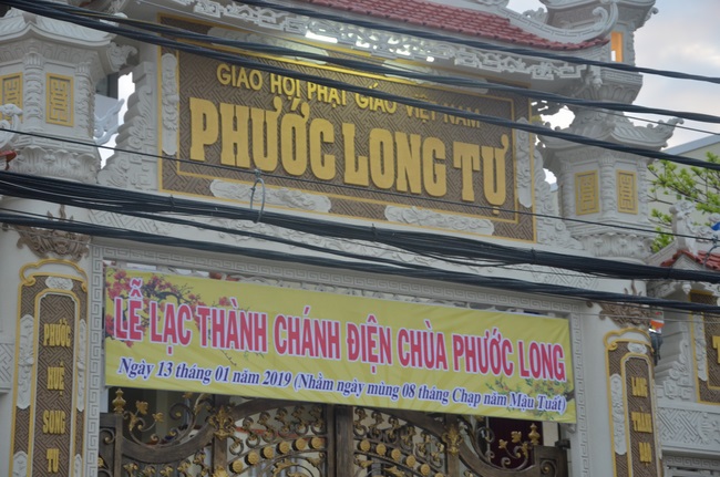 Dự lễ lạc thành chánh điện và trao học bổng tại chùa Phước Long
