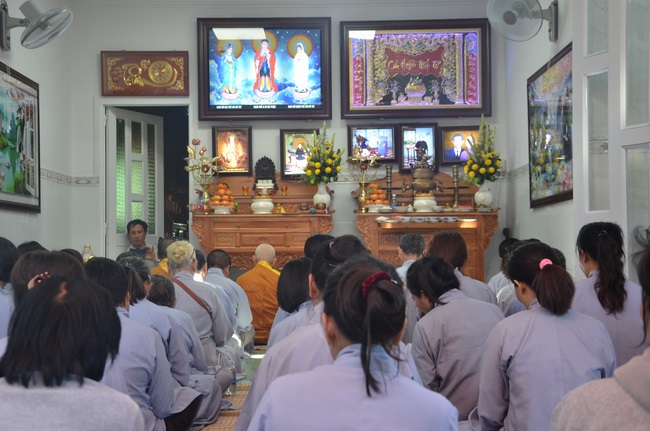 Dự lễ lạc thành chánh điện và trao học bổng tại chùa Phước Long