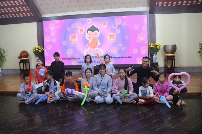 The playground “Sowing of Viet Lotus Seeds” on lunar Dec. in the Dog year