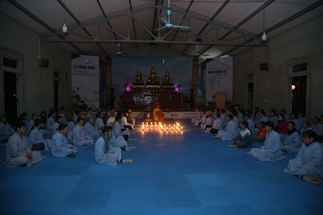 Dong Cao pagoda warmly celebrating enlightened achievement of the Bodhisattva Siddhartha