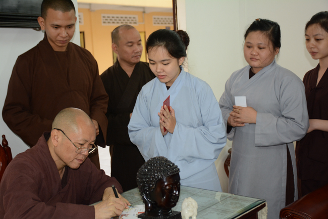 Trang nghiêm và ấm áp lễ tri ân đệ tử