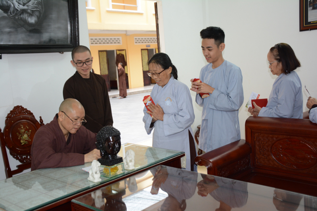 Trang nghiêm và ấm áp lễ tri ân đệ tử