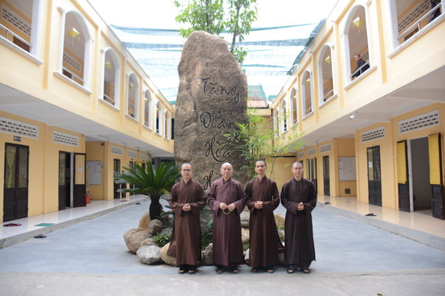 Trang nghiêm và ấm áp lễ tri ân đệ tử