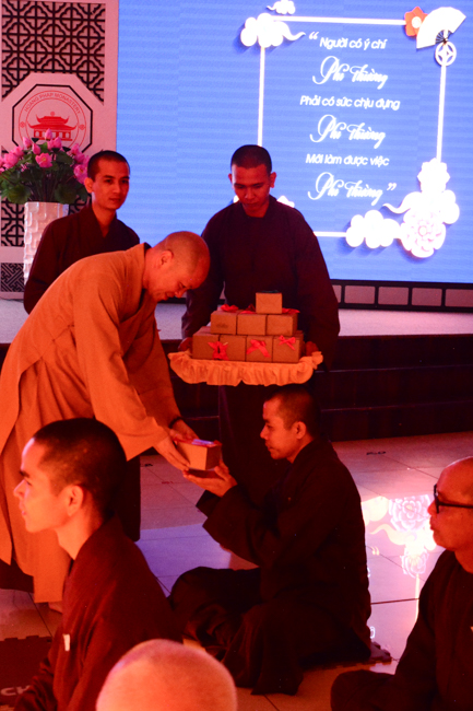 Trang nghiêm và ấm áp lễ tri ân đệ tử