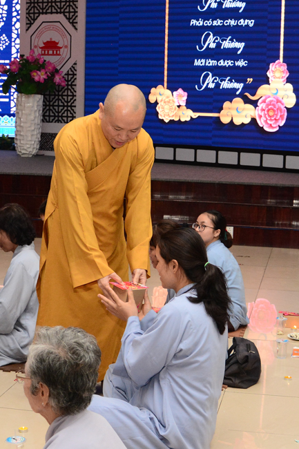 Trang nghiêm và ấm áp lễ tri ân đệ tử