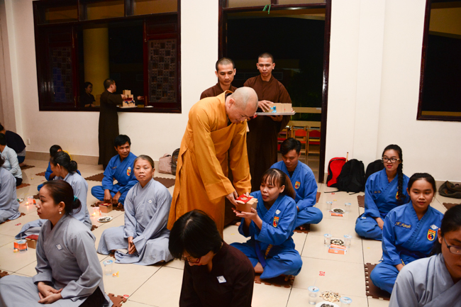 Trang nghiêm và ấm áp lễ tri ân đệ tử