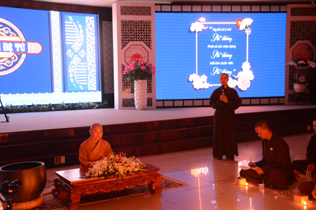 Trang nghiêm và ấm áp lễ tri ân đệ tử