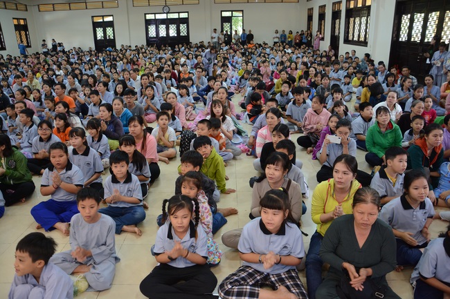 Khóa tu thiếu nhi “Em Về Bên Phật”