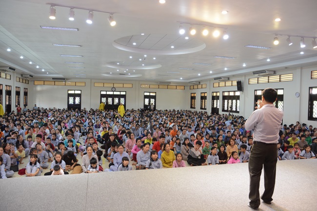 Khóa tu thiếu nhi “Em Về Bên Phật”