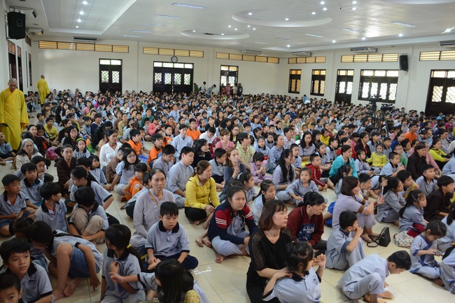 Khóa tu thiếu nhi “Em Về Bên Phật”