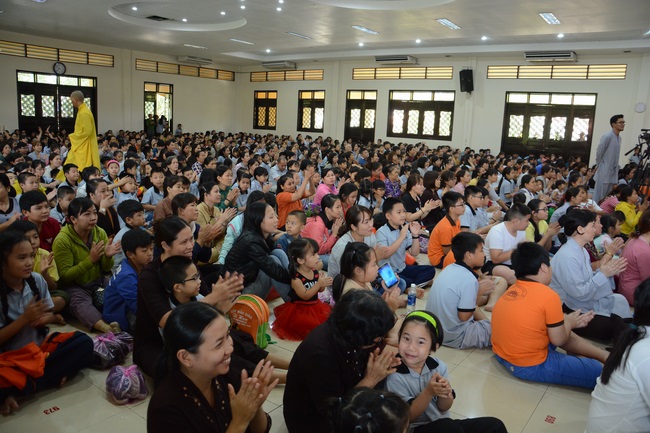 Khóa tu thiếu nhi “Em Về Bên Phật”