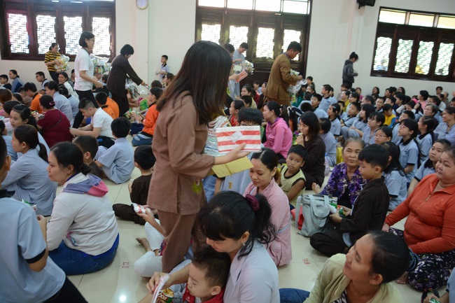 Khóa tu thiếu nhi “Em Về Bên Phật”