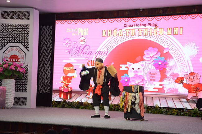 Khóa tu thiếu nhi “Em Về Bên Phật”