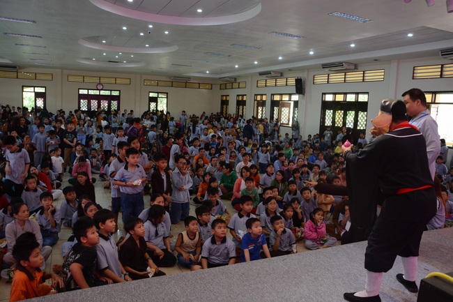 Khóa tu thiếu nhi “Em Về Bên Phật”