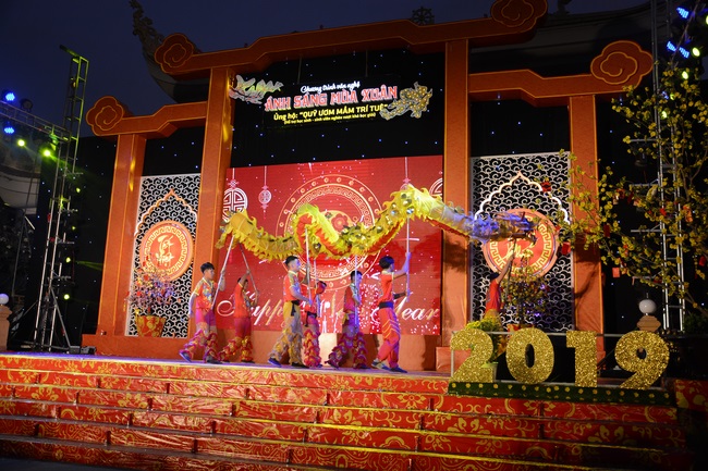 Chương trình ca nhạc mừng xuân Kỷ Hợi