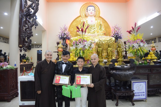 Chương trình ca nhạc mừng xuân Kỷ Hợi