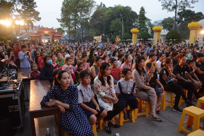 Chương trình ca nhạc mừng xuân Kỷ Hợi