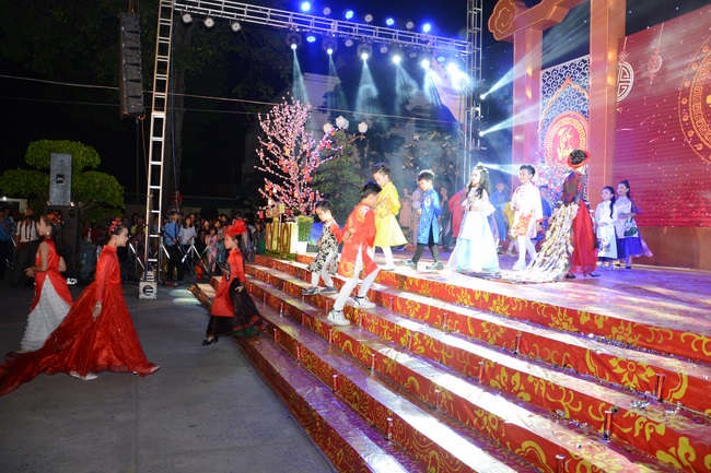 Chương trình ca nhạc mừng xuân Kỷ Hợi