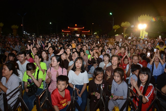 Chương trình ca nhạc mừng xuân Kỷ Hợi